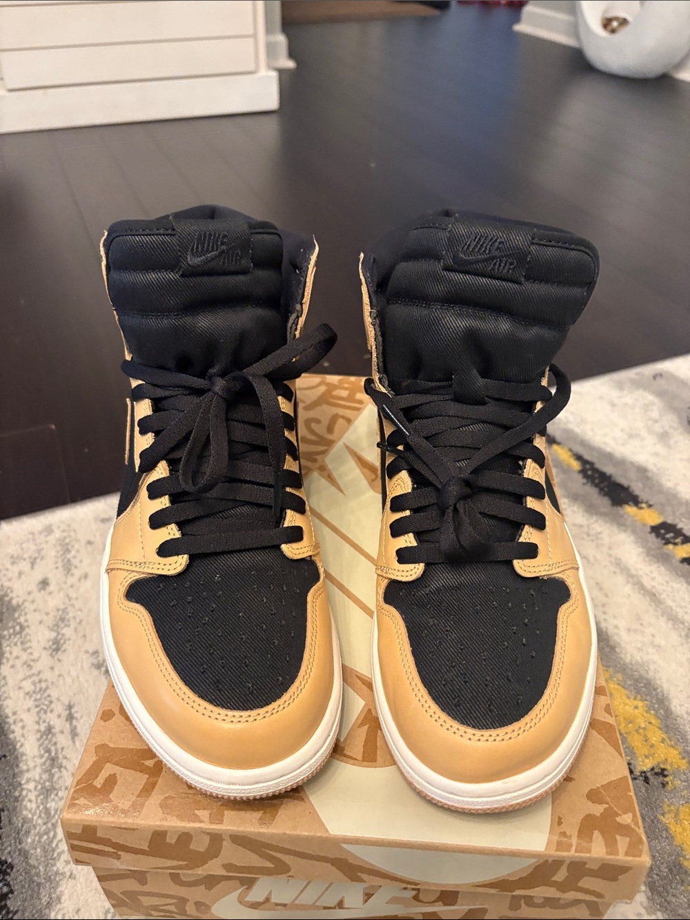 Mens Jordan’s size 12